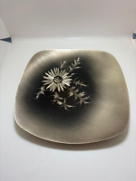 Metal Dekoratif Tabak