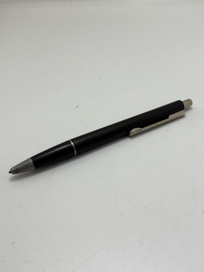 SENATOR SİYAH METAL–PLASTİK TÜKENMEZ KALEM