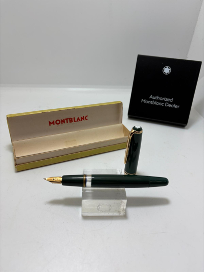 Montblanc Yeşil Reçine Gövdeli Altın Uçlu Dolma Kalem