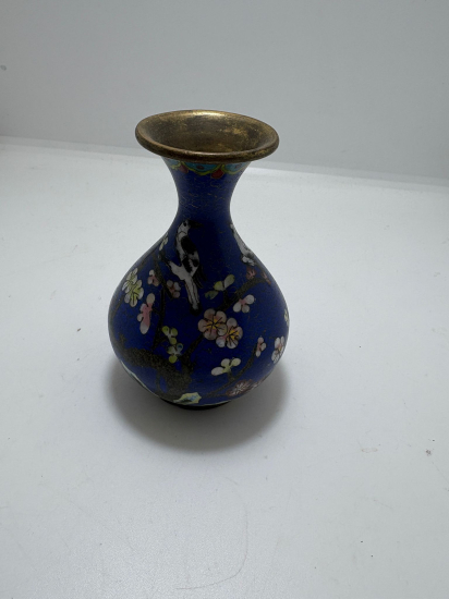 Çin Yapımı Cloisonné Emaye Vazo – Lacivert Zemin, Floral ve Kuş Motifli