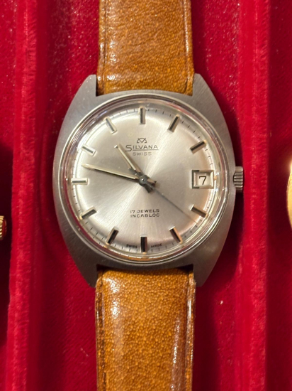 SILVANA SWISS – 17 JEWELS INCABLOC / TARİHLİ / KURMALI MEKANİK KOL SAATİ (NOS)