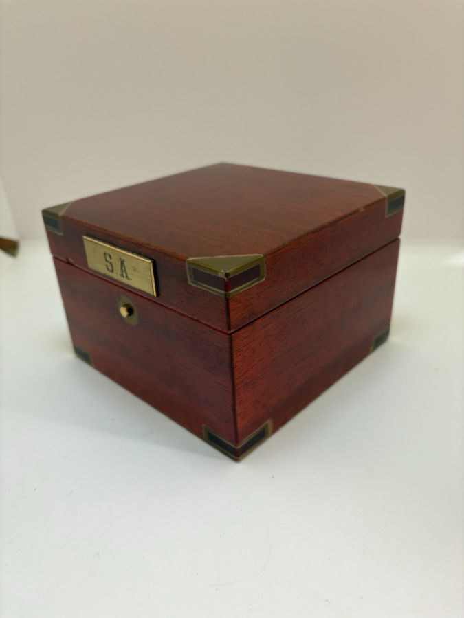 Corum Admiral Cup Tekne Saati