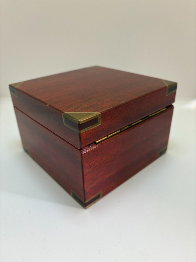 Corum Admiral Cup Tekne Saati