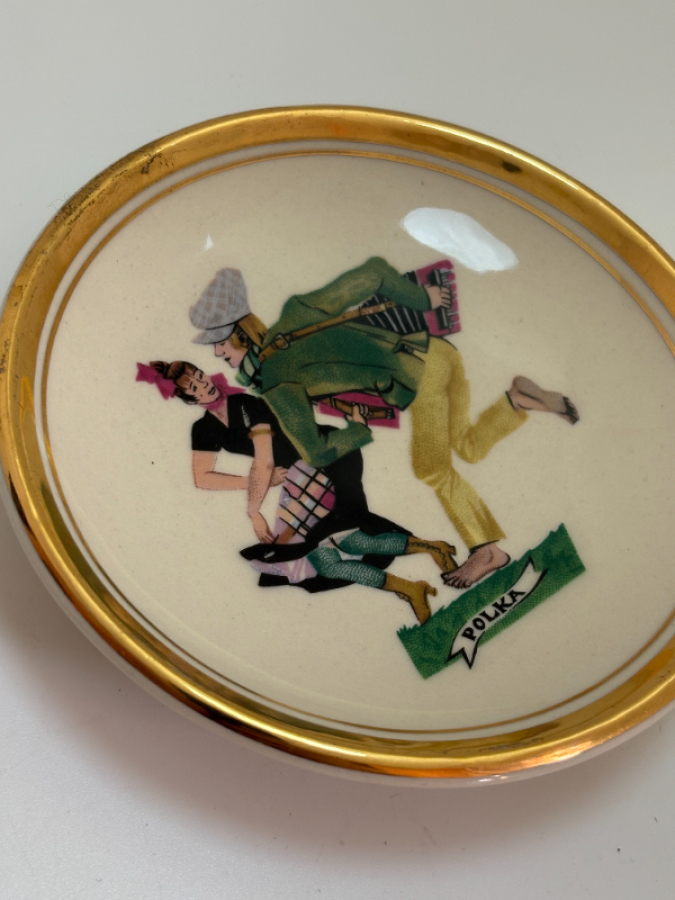 Polka Dansı Porselen 