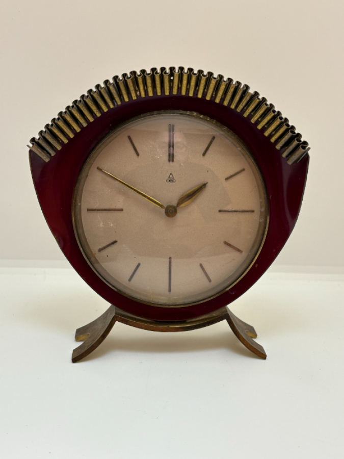 UWS (Uhrenwerk Schwarzwald GmbH) Masa Saati