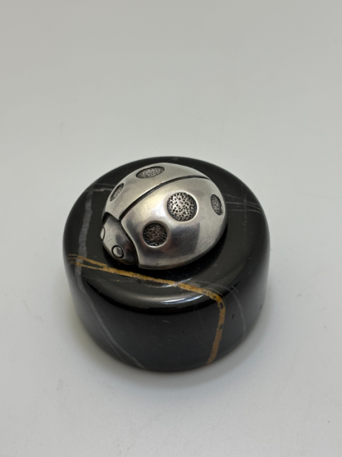 Akbank Urart Gümüş - Mermer Kağıt Ağırlığı