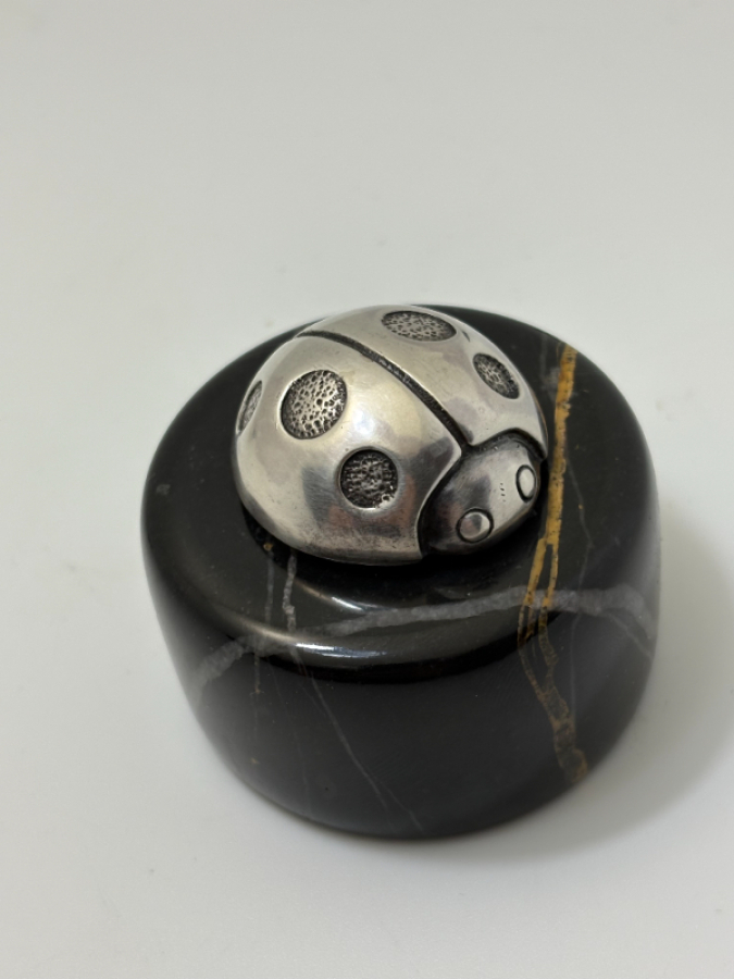 Akbank Urart Gümüş - Mermer Kağıt Ağırlığı