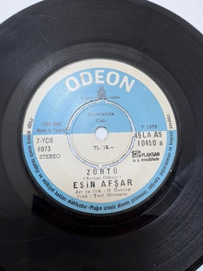 Esin Afşar 45 lik Zühtü Albümü
