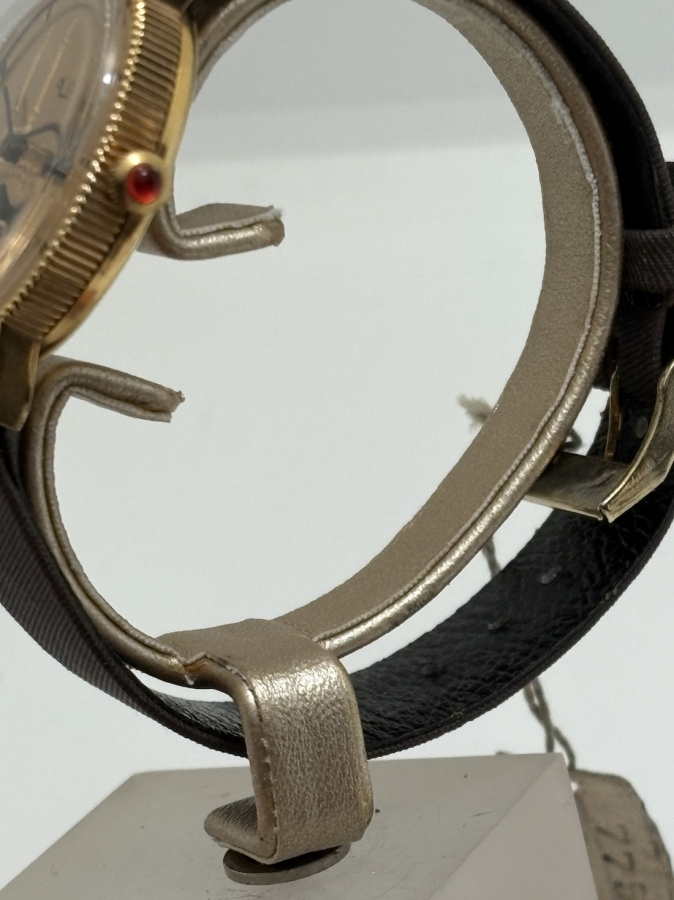 Siera Kabe Saat Sıfır