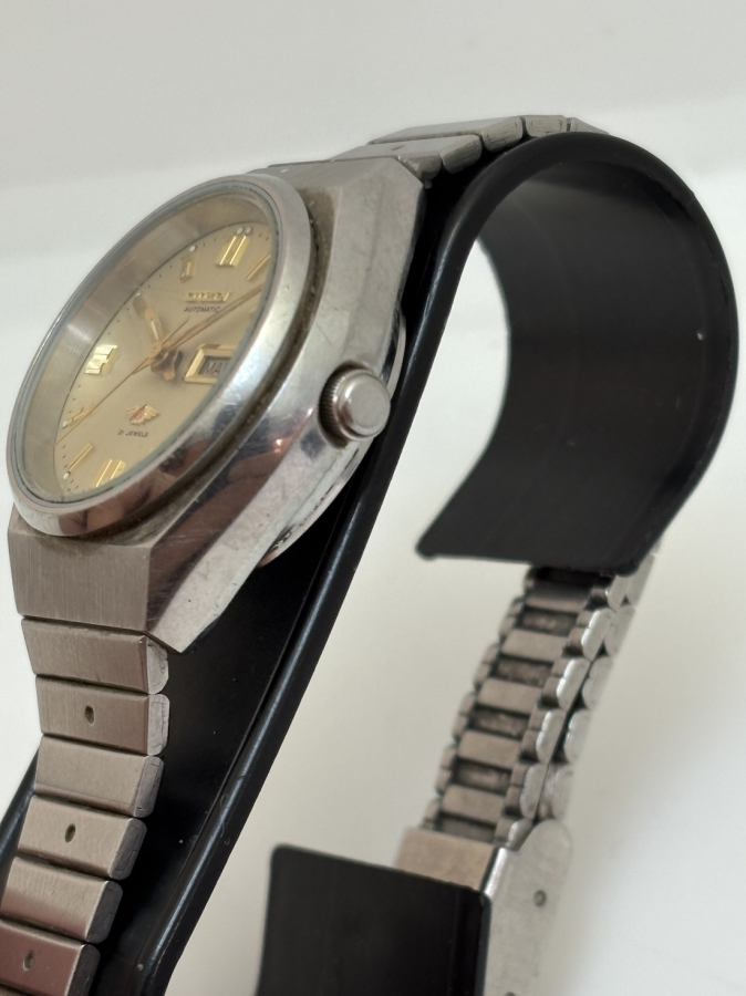 Citizen Day Date Bayan