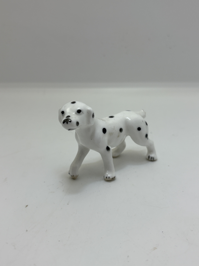 PORSELEN DALMAÇYALI KÖPEK FİGÜRÜ