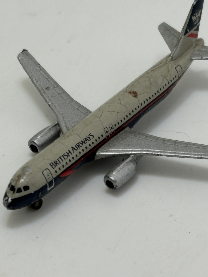 BRITISH AIRWAYS METAL YOLCU UÇAĞI MAKETİ