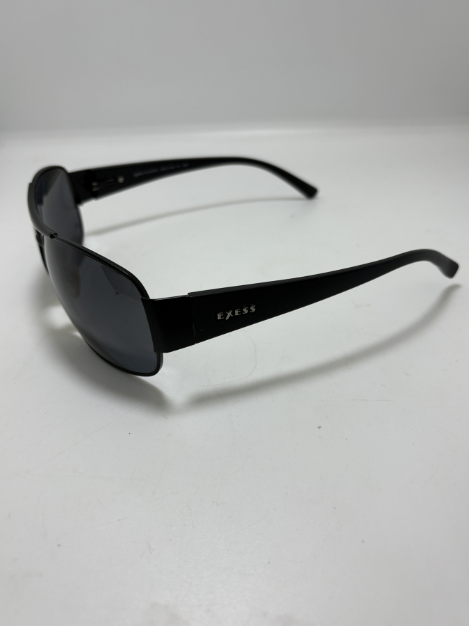 EXESS SİYAH METAL ÇERÇEVELİ GÜNEŞ GÖZLÜĞÜ
