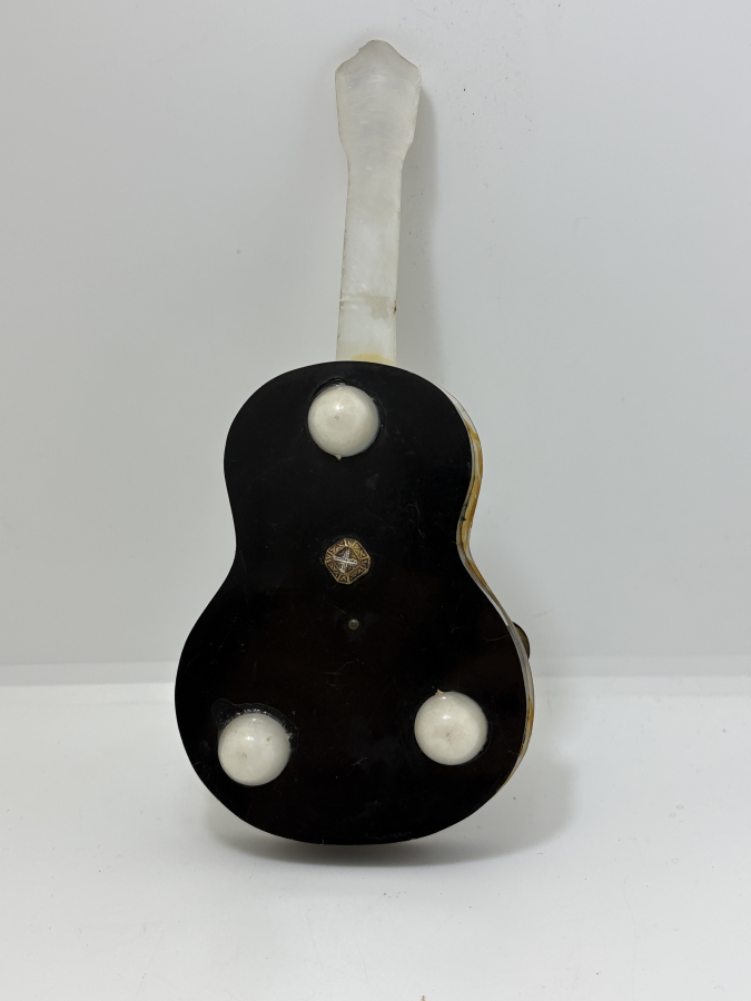DEKORATİF MİNİATÜR GİTAR FORMUNDA OBJE