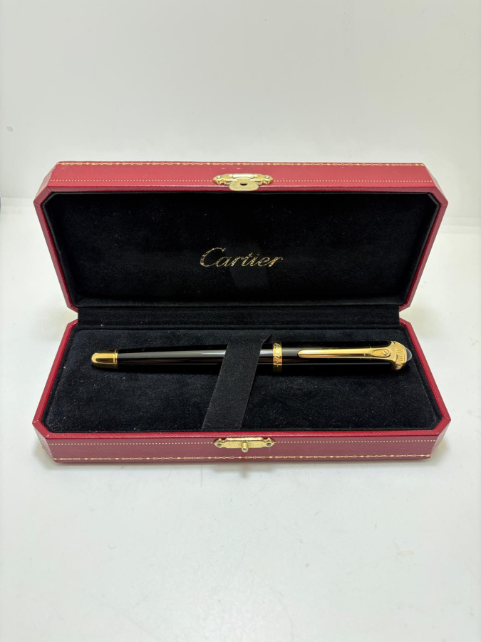 R de Cartier Siyah Reçine Gövdeli Tükenmez Kalem